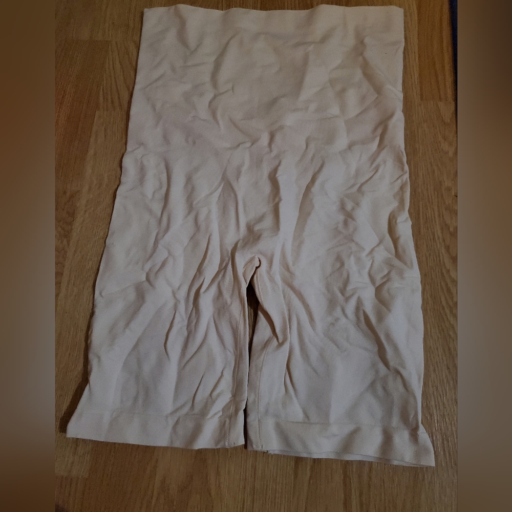 Shapermint Shaper Short Sz XL-XXL NIP